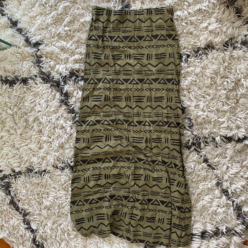 Olive green Billabong maxi skirt size M
